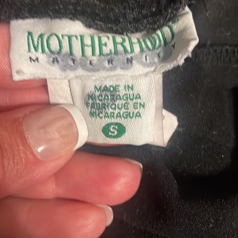 Maternity cuffed capris - Picture 3 of 3